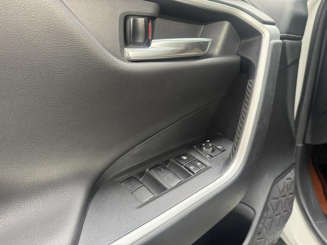 Toyota RAV4 2021 thumb 11