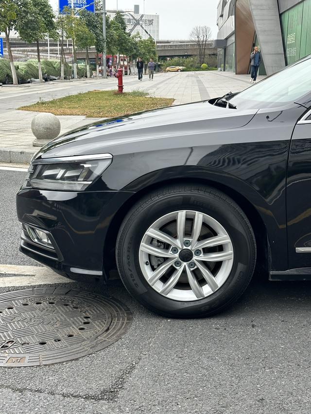 Volkswagen Passat 2016 thumb 3