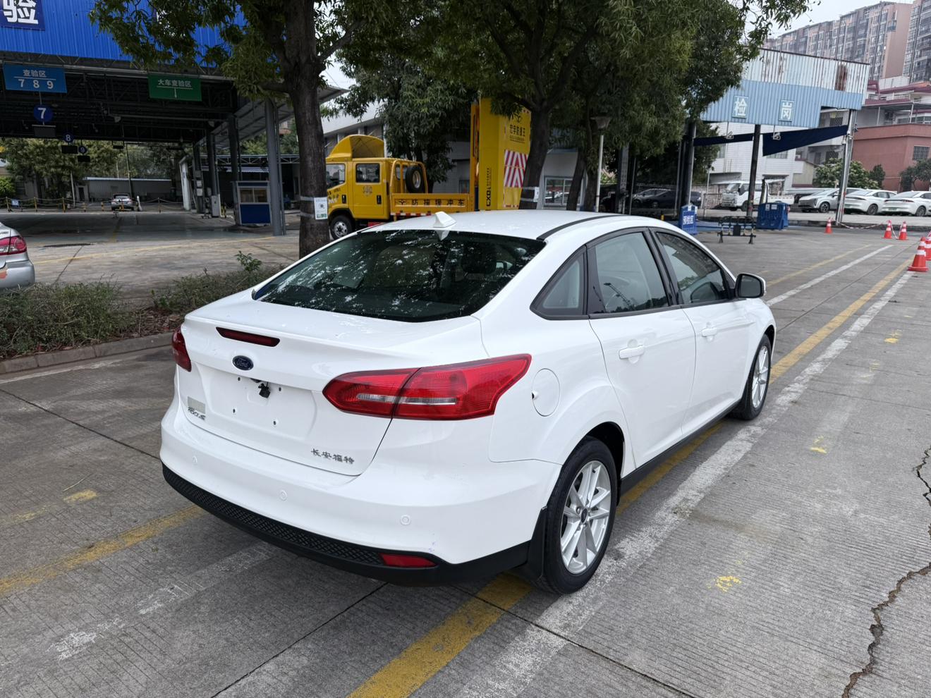 Ford Focus ST 2016 thumb 5