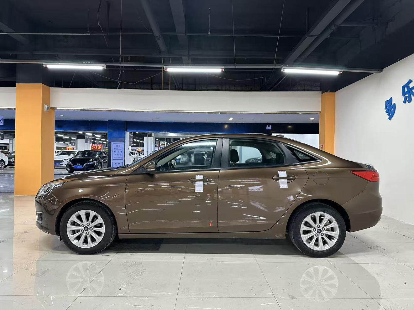Ford Focus 2017 thumb 2
