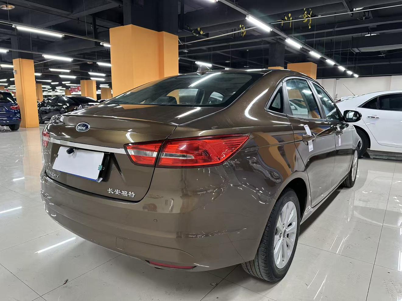 Ford Focus 2017 thumb 5