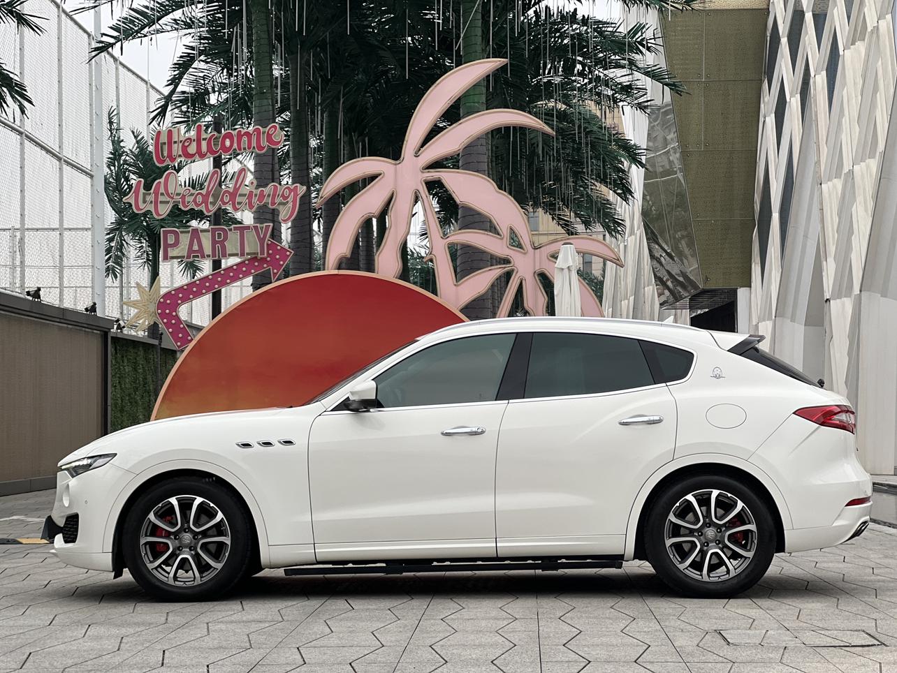Maserati Levante 2018 thumb 2