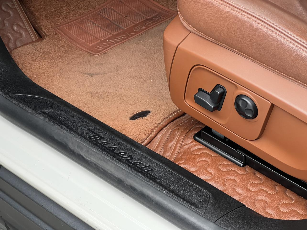 Maserati Levante 2018 thumb 6