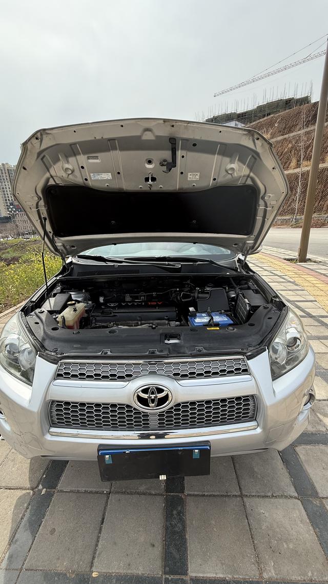 Toyota RAV4 2013 thumb 8