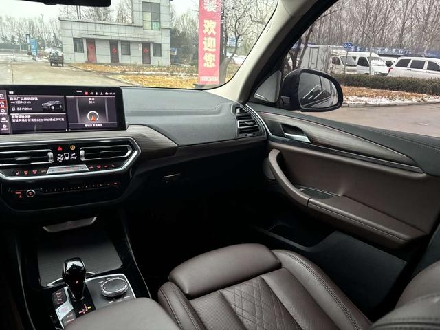 BMW X3 2023 thumb 10