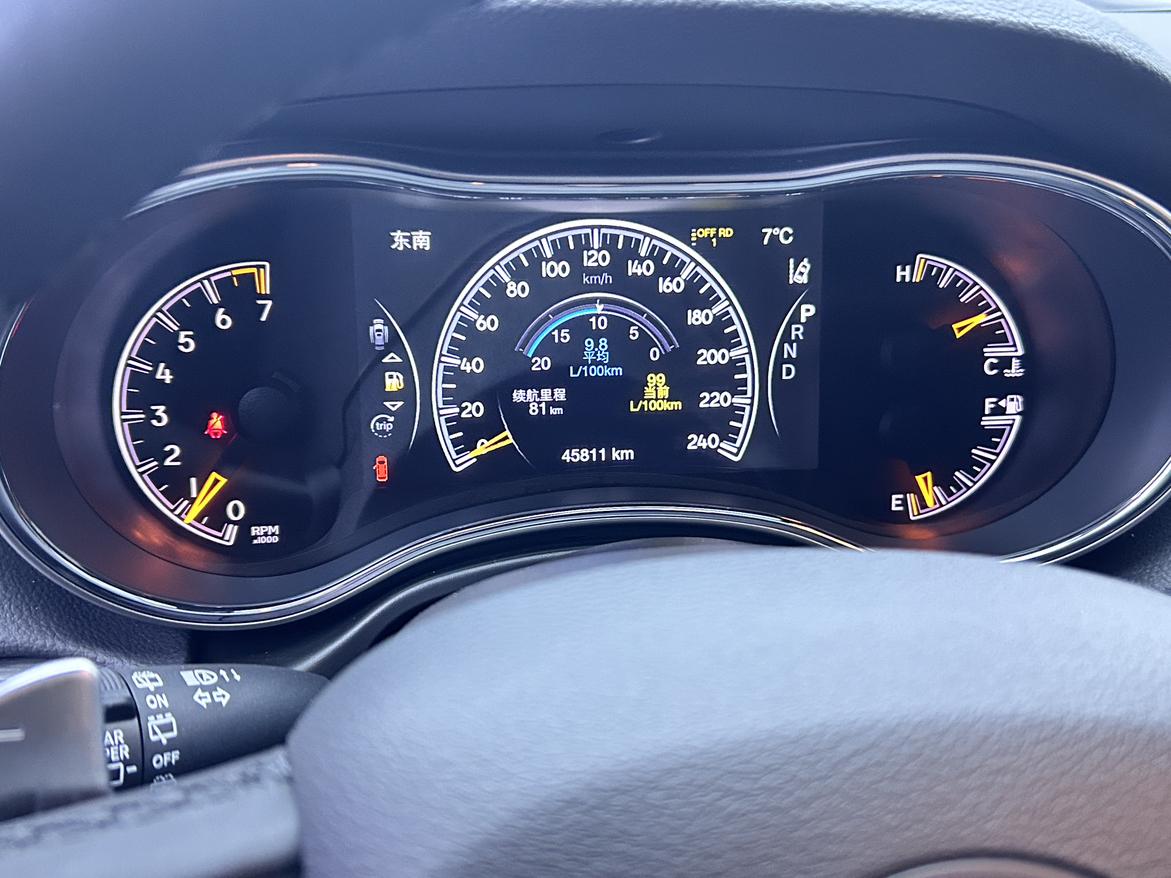 Jeep Grand Cherokee 2022 thumb 11