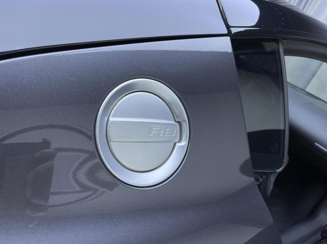 Audi R8 2009 thumb 10