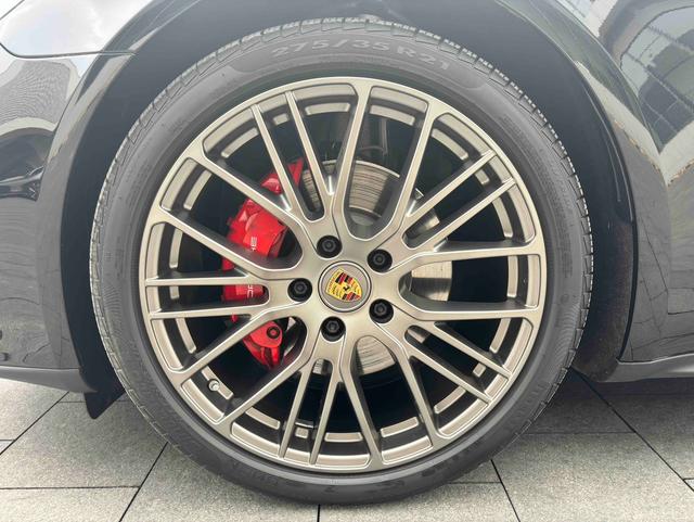 Porsche Panamera 2023 thumb 8