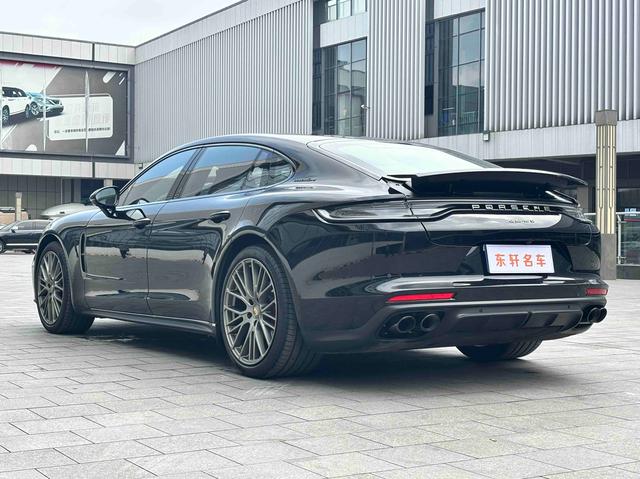 Porsche Panamera 2023 thumb 10