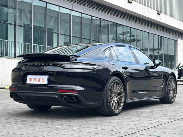 Porsche Panamera 2023 thumb 11