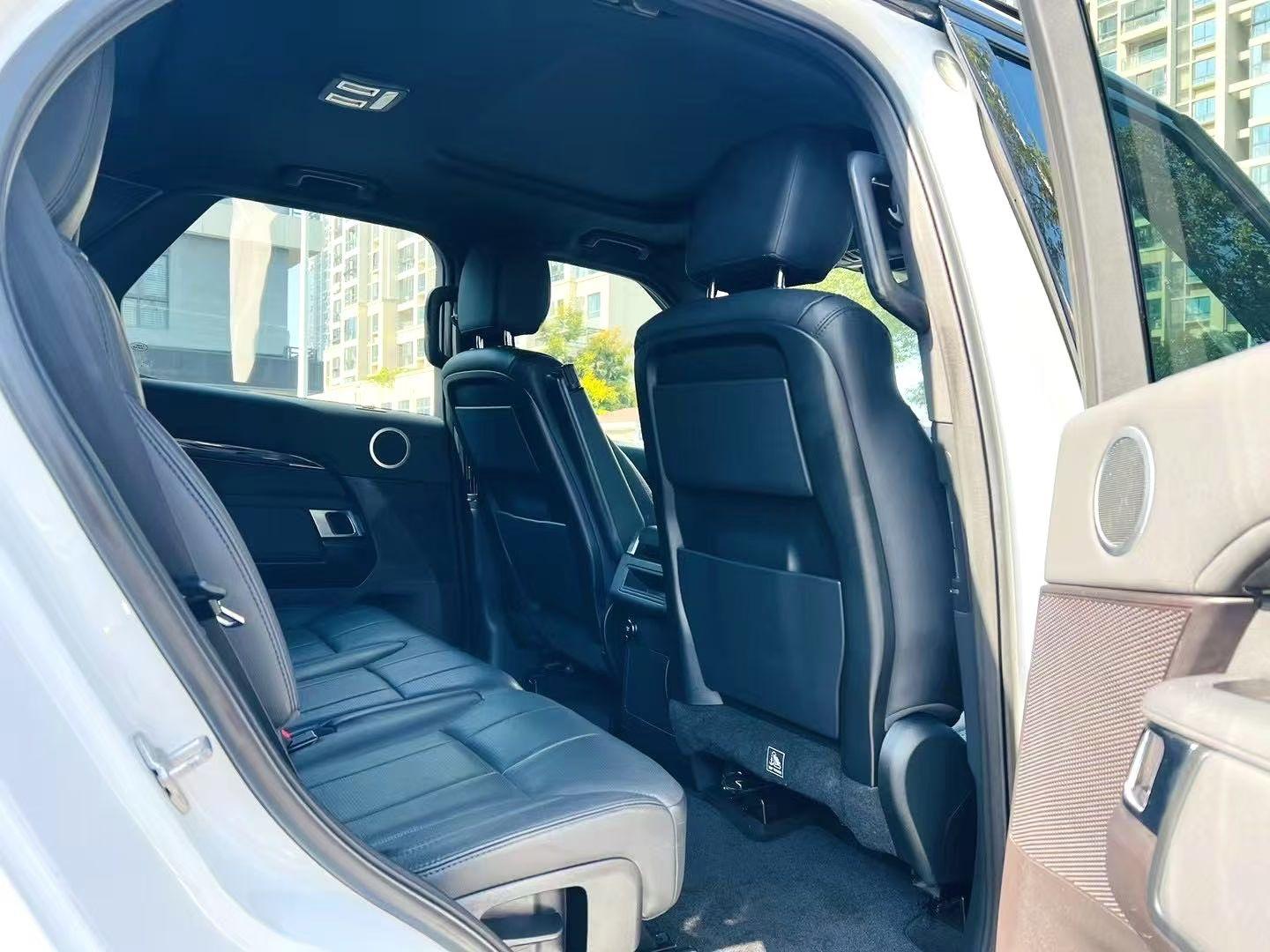 Land Rover Discovery 2019 thumb 7