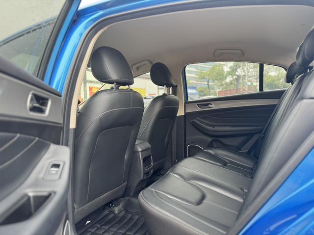 Chery Arrizo 5 2019 thumb 4