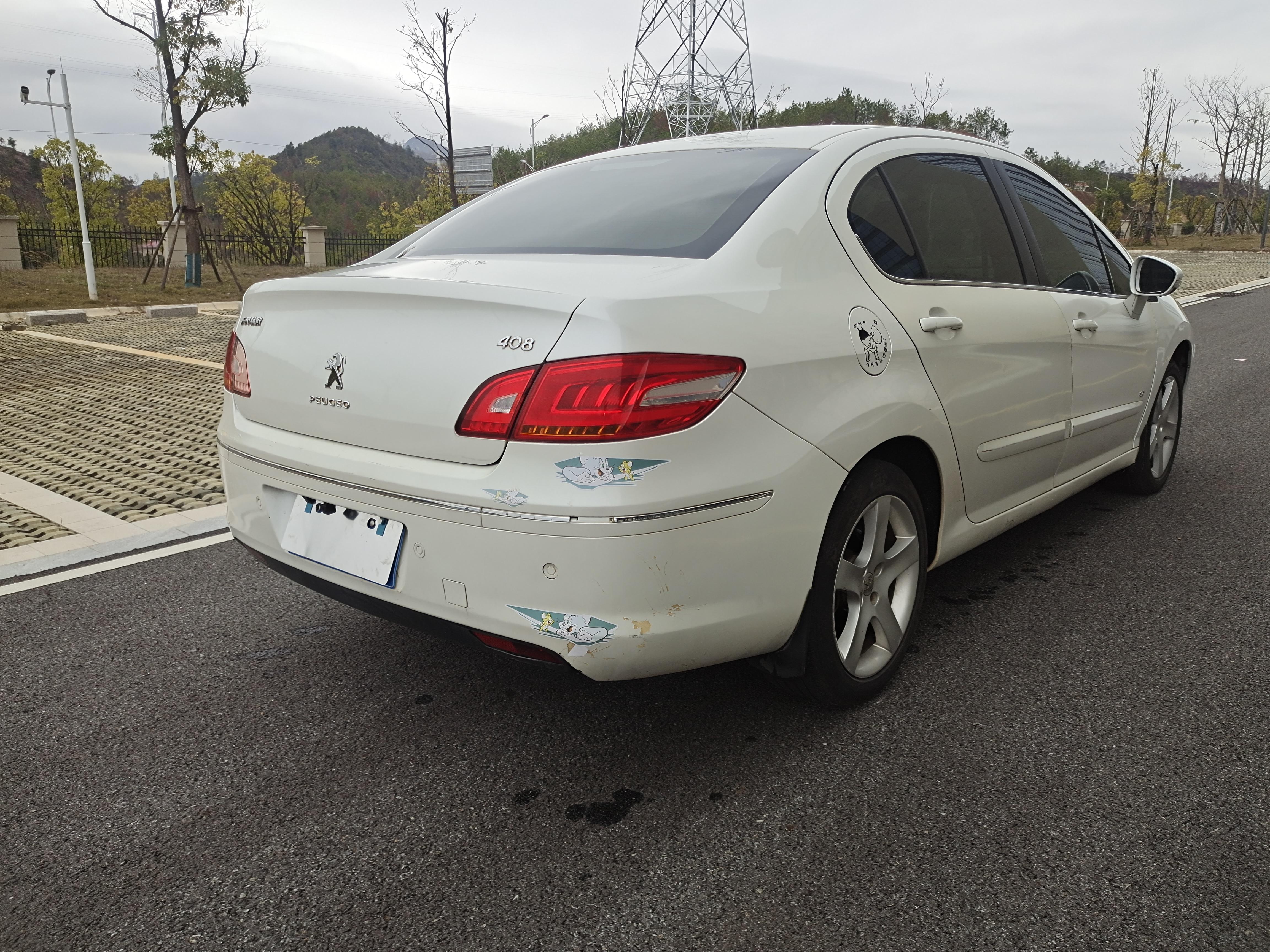 Peugeot 408 2014 thumb 4