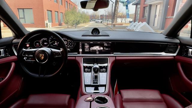Porsche Panamera 2021 thumb 8
