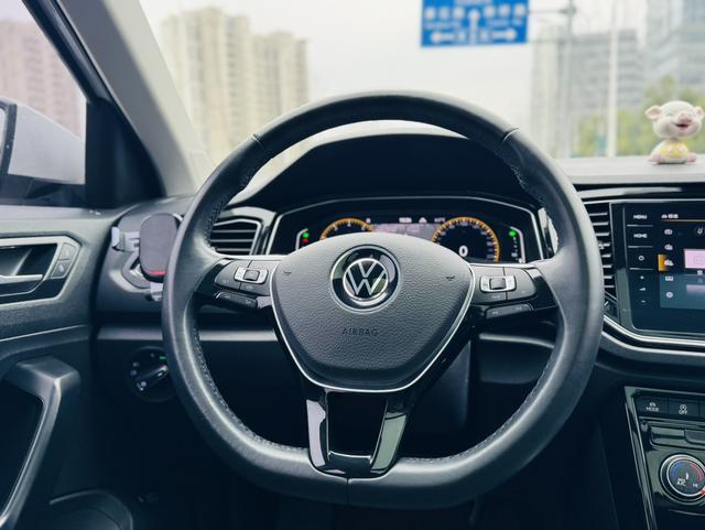 Volkswagen T-Roc 2021 thumb 6