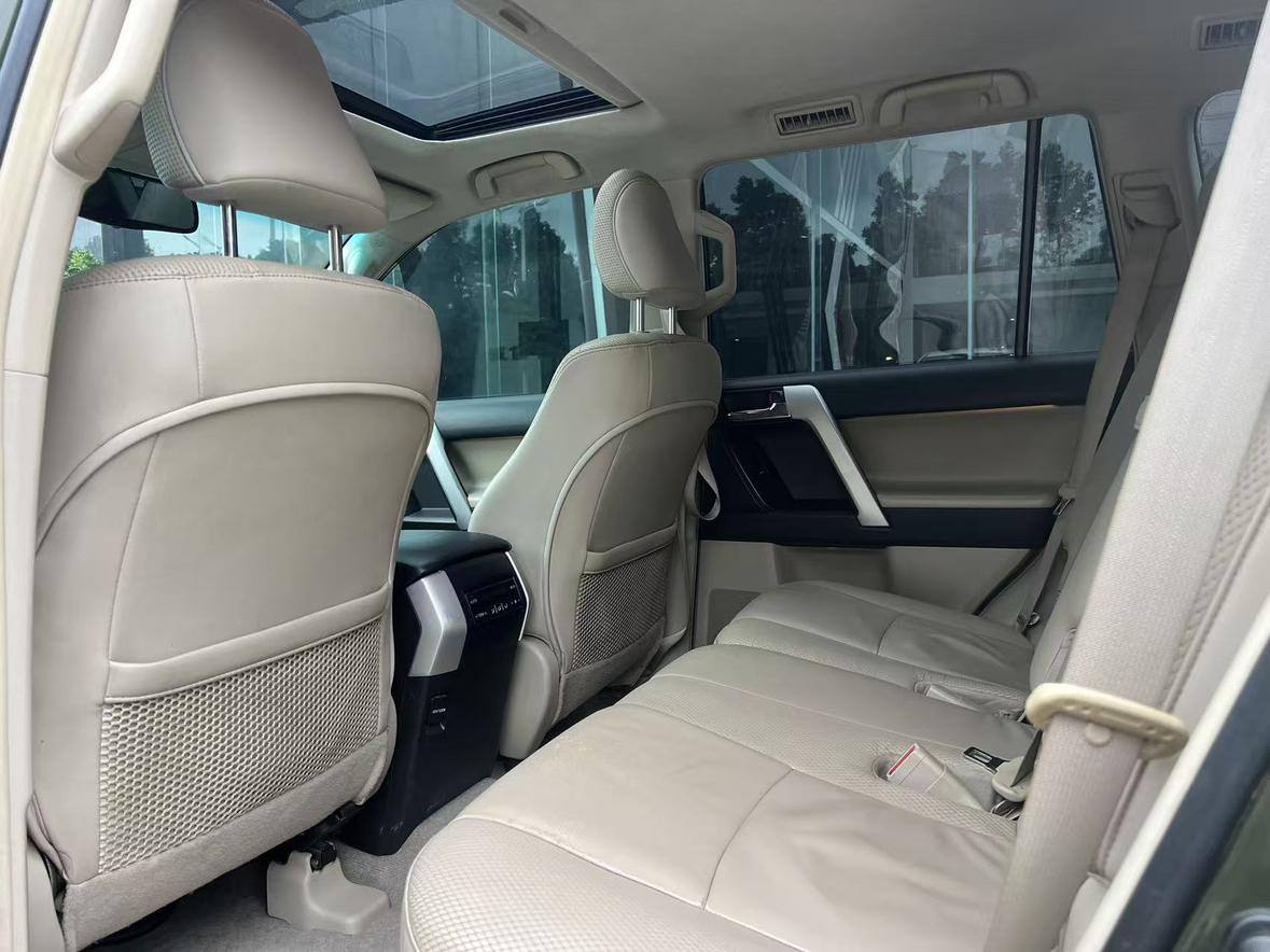 Toyota Land Cruiser Prado 2011 thumb 12