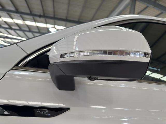 Volkswagen Tiguan 2021 thumb 2