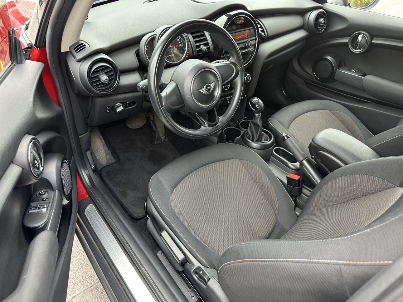 Mini Hatch 2016 thumb 9