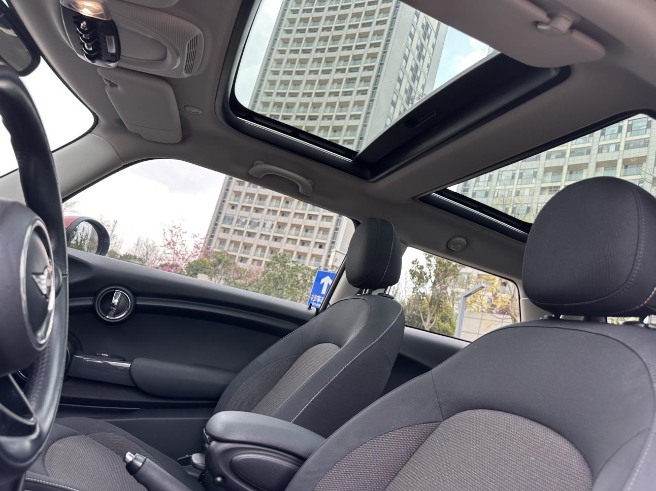 Mini Hatch 2016 thumb 10