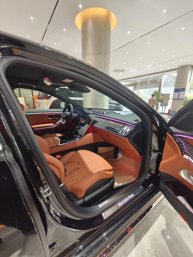 Mercedes-Benz S-Class 2026 thumb 2