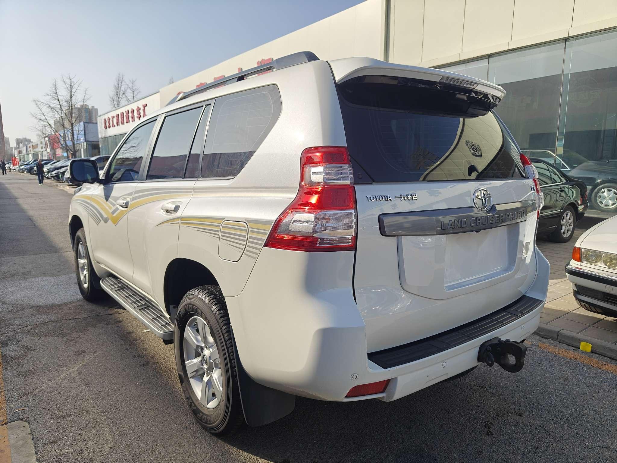 Toyota Land Cruiser Prado 2017 thumb 2