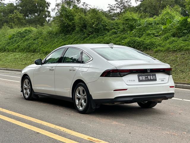 Honda Accord 2023 thumb 2