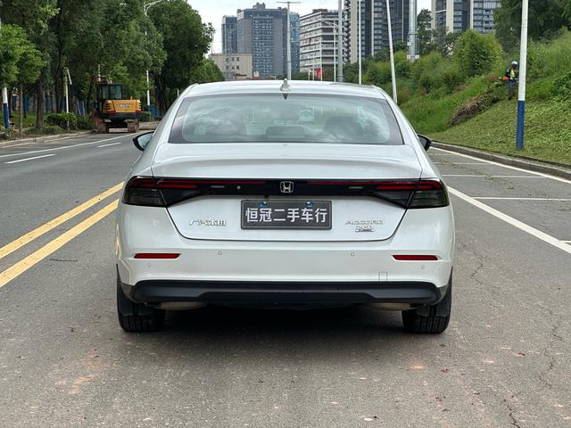 Honda Accord 2023 thumb 3