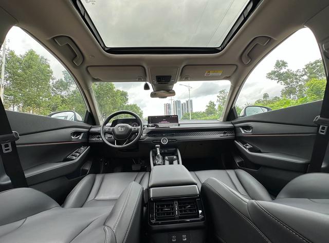 Honda Accord 2023 thumb 12