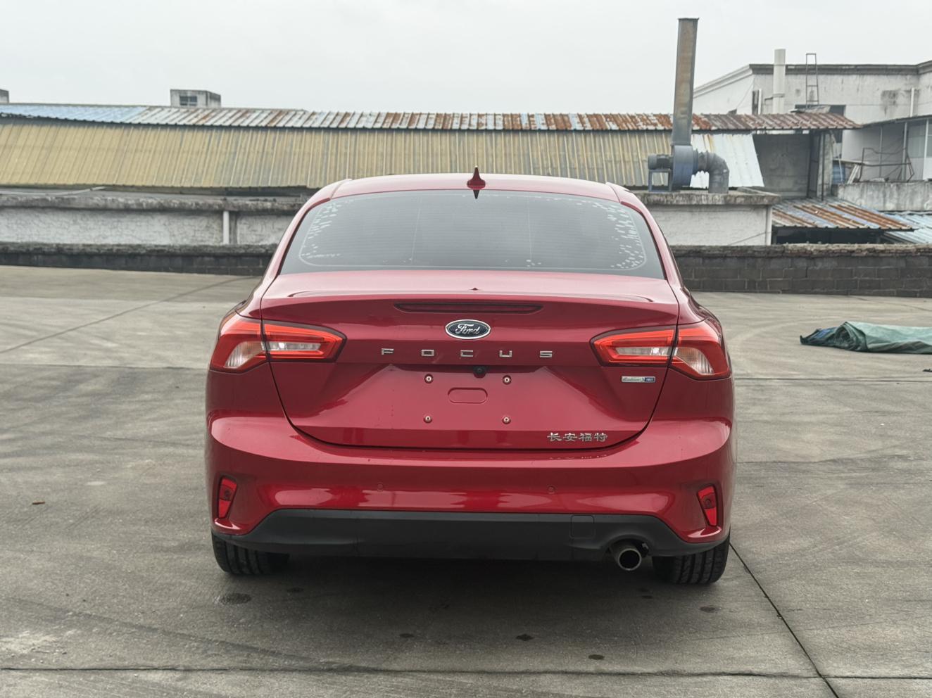 Ford Focus ST 2019 thumb 4
