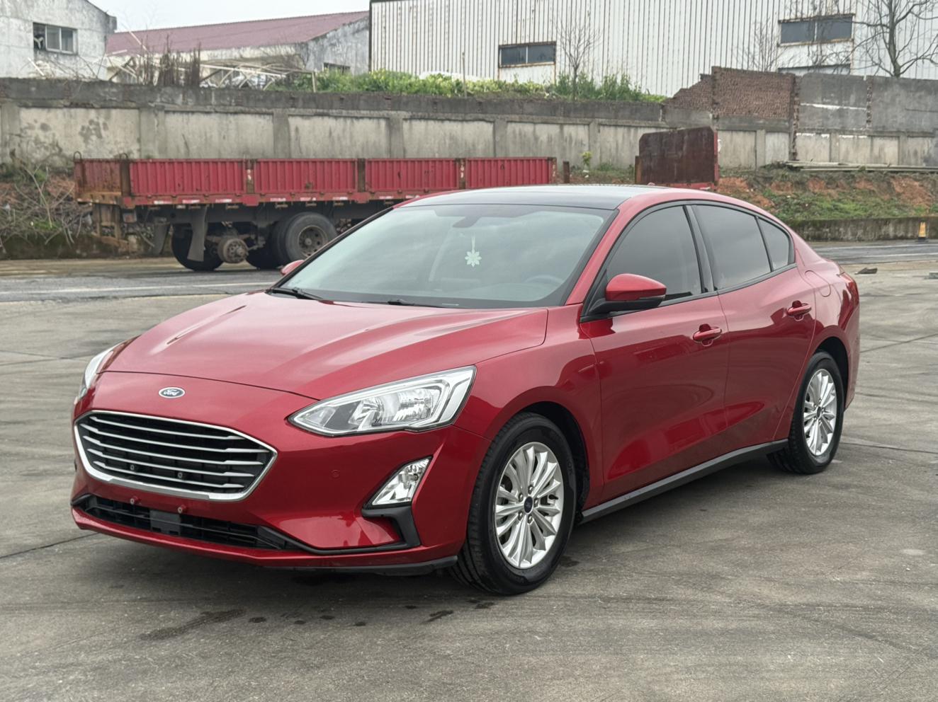 Ford Focus ST 2019 thumb 9