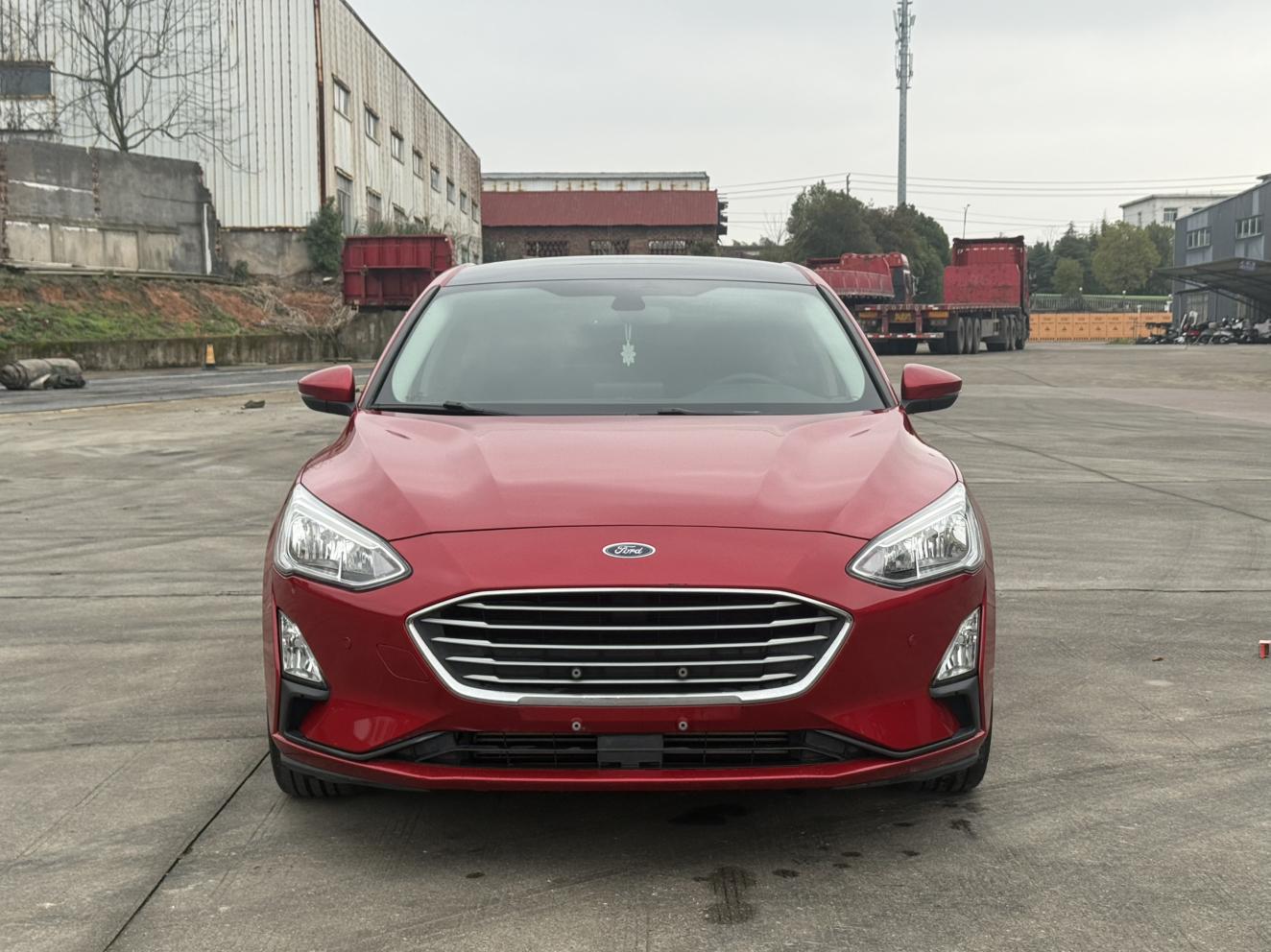 Ford Focus ST 2019 thumb 10