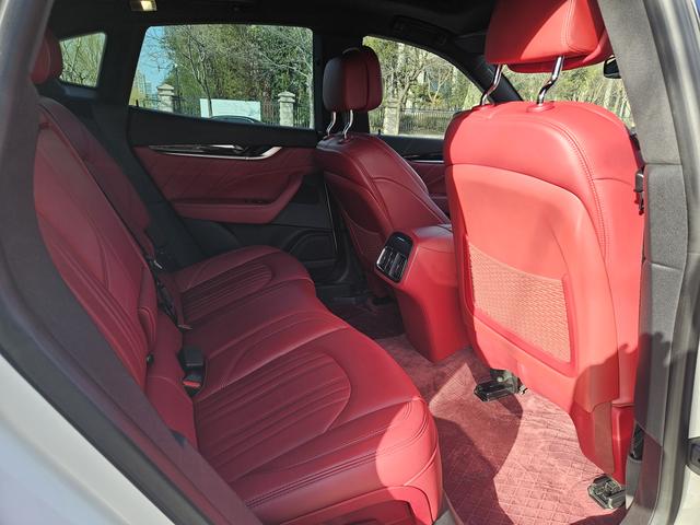 Maserati Levante 2020 thumb 7