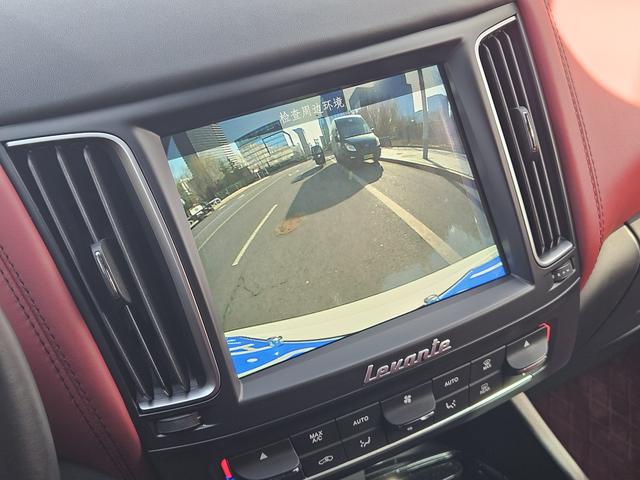 Maserati Levante 2020 thumb 10