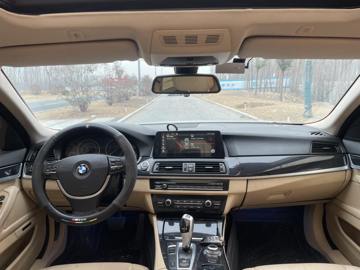 BMW 5 серии 2015 thumb 6