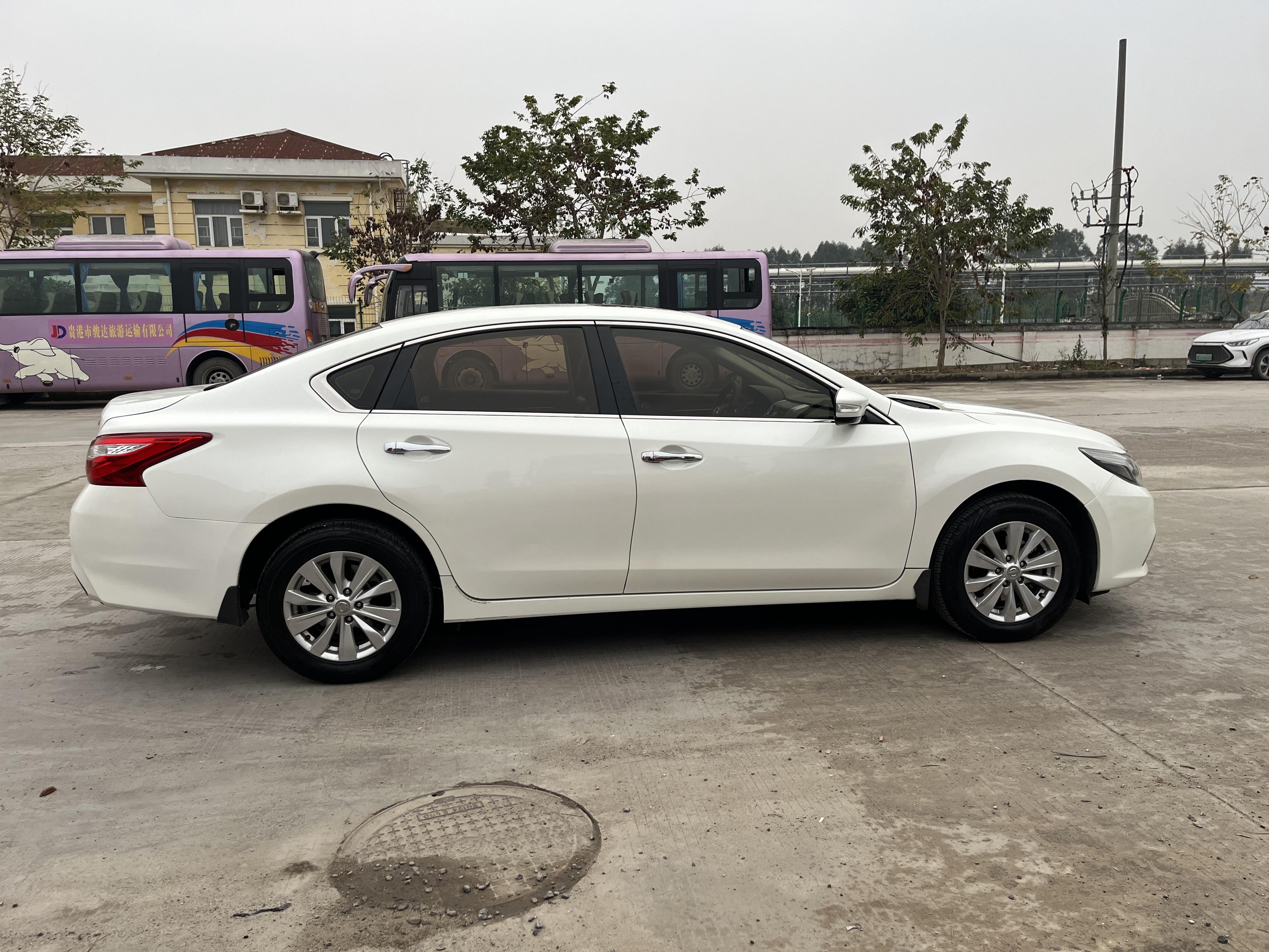Nissan Altima 2018 thumb 5