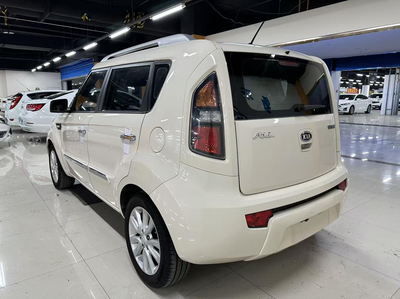 Kia Soul 2016 thumb 3