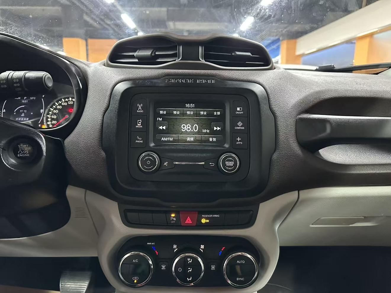 Jeep Renegade 2017 thumb 9