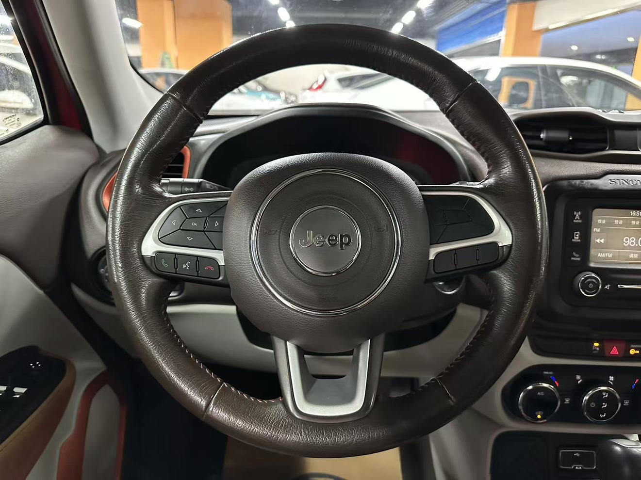 Jeep Renegade 2017 thumb 10