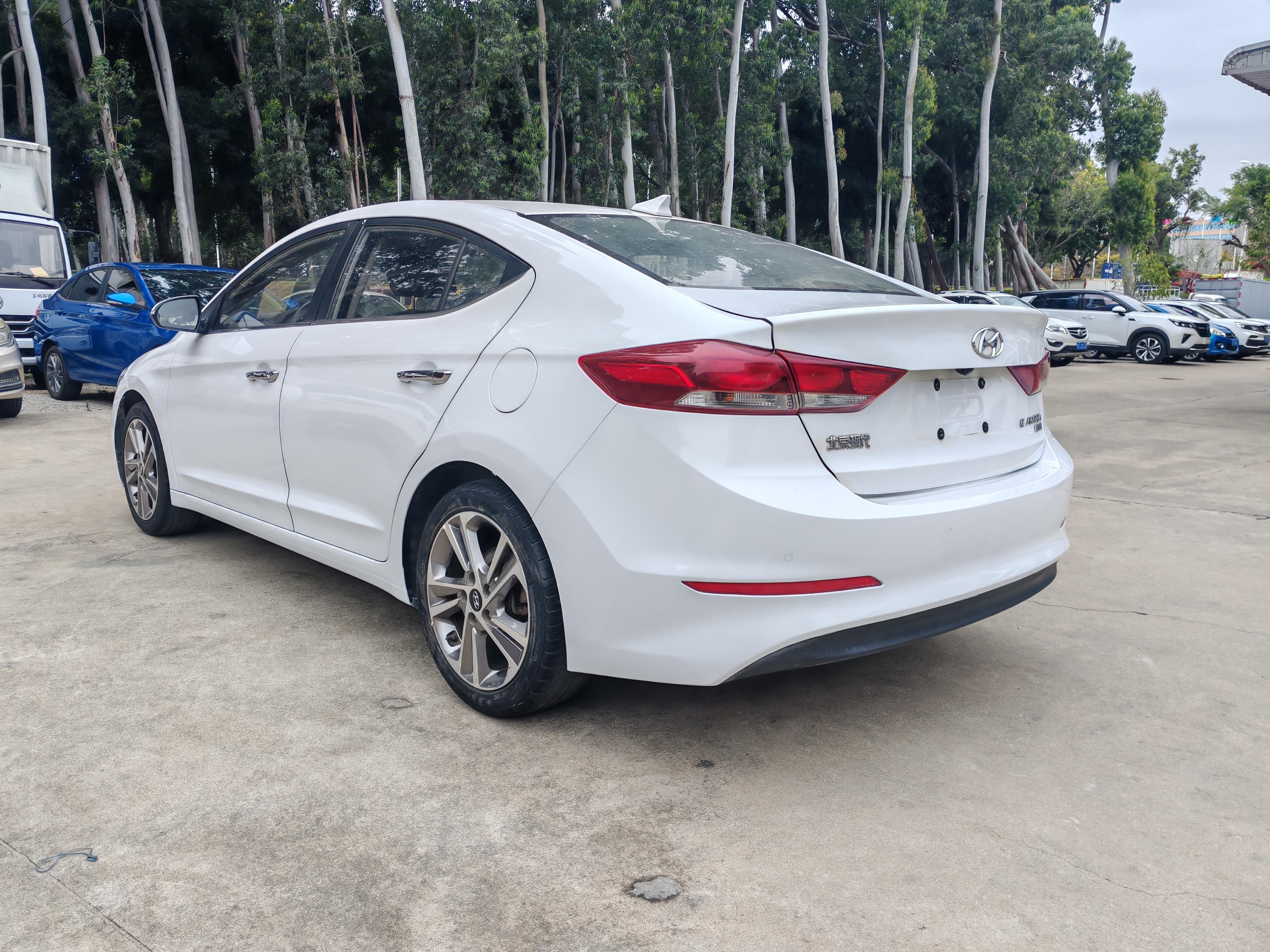 Hyundai Elantra 2019 thumb 2