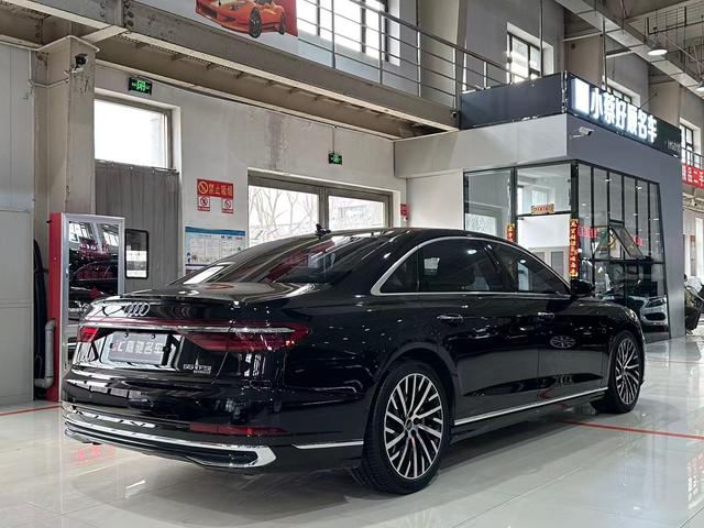 Audi A8 2023 thumb 5