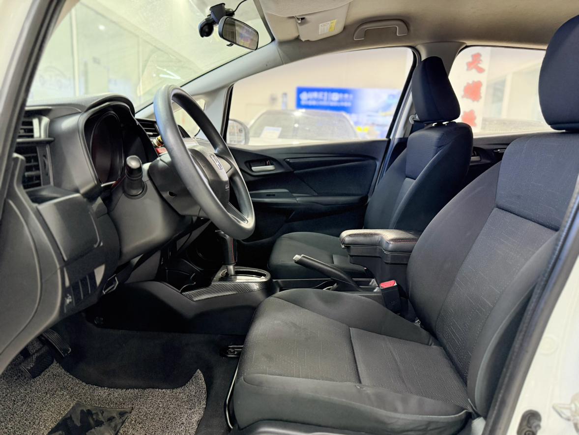 Honda Fit Shuttle 2017 thumb 6