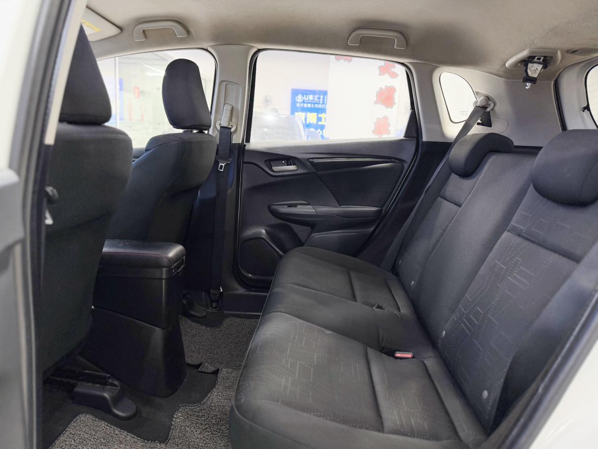 Honda Fit Shuttle 2017 thumb 7