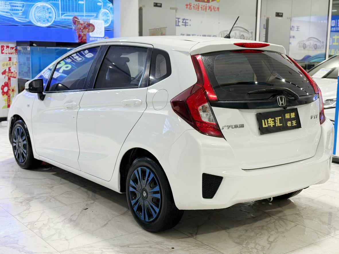 Honda Fit Shuttle 2017 thumb 11