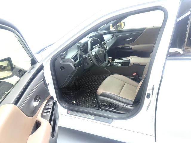 Lexus ES 2021 thumb 9
