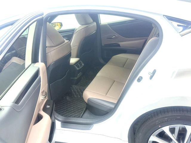 Lexus ES 2021 thumb 10