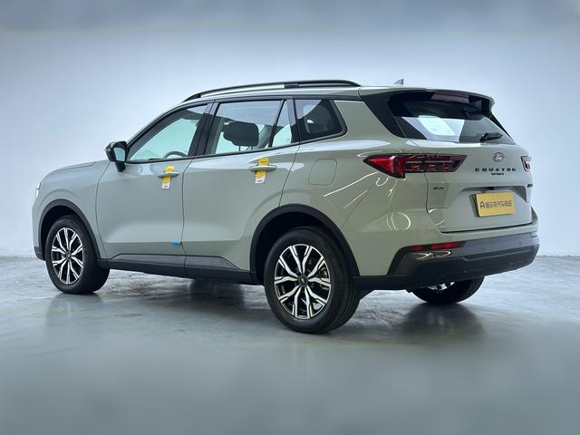 Ford PHEV 2025 thumb 2