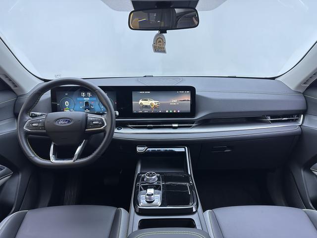 Ford PHEV 2025 thumb 6