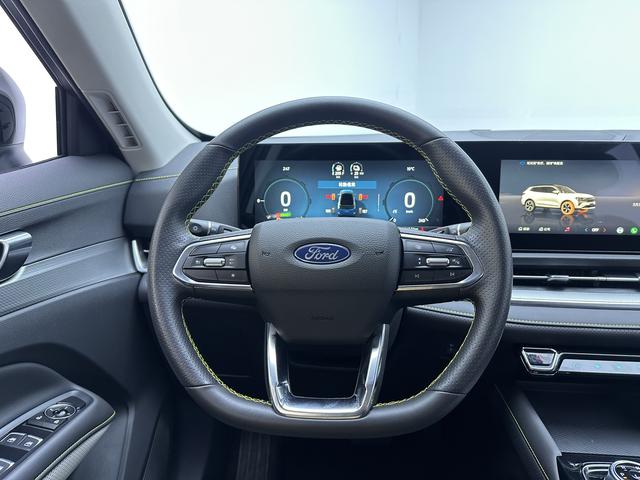Ford PHEV 2025 thumb 8
