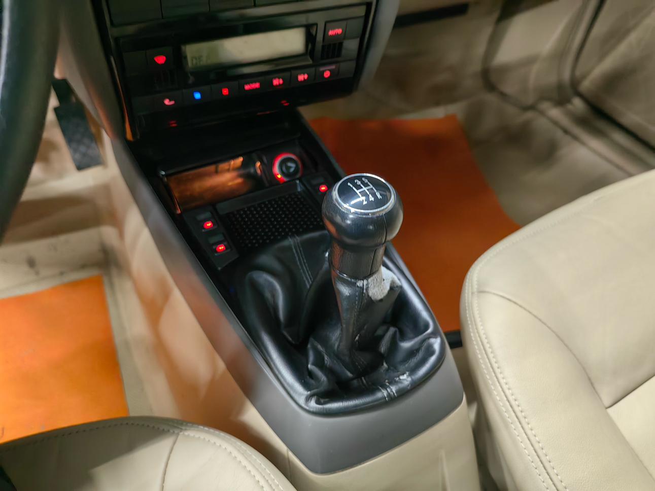 Volkswagen Santana 2012 thumb 7