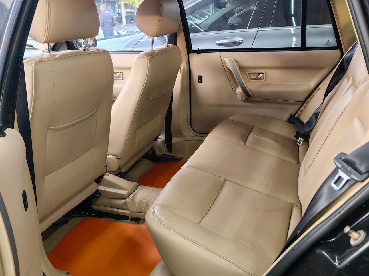 Volkswagen Santana 2012 thumb 9